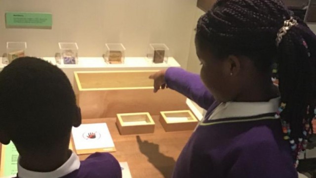 Year 1 - Deacon Class Trip to Hackney Museum - Shoreditch Park Primary ...